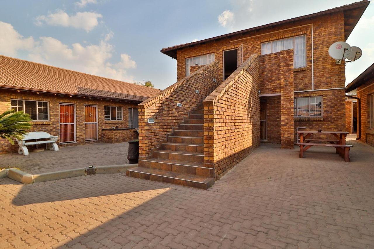 Rudman Townhouses - Family Apartment Boksburg Εξωτερικό φωτογραφία